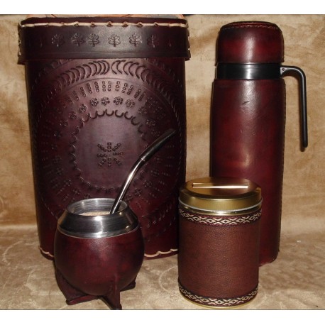 Conjunto de termo, mate, yerbera y bombilla
