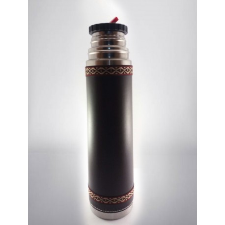 Termo en acero forrado en símil con guarda pampa