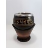 Porongo tallado Uruguay soporte en cuero
